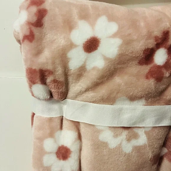 Adirondack Baby by Berkshire Baby Blanket Pinkish Brown White Floral Flowers - Picture 8 of 11